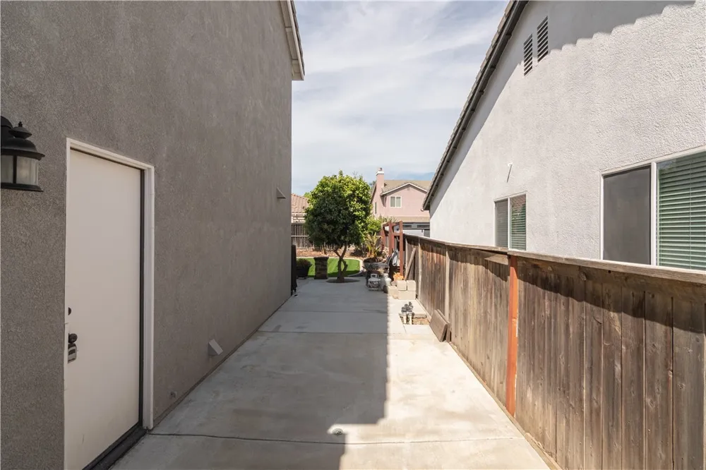 33611 Delphinium Lane Murrieta, CA 92563