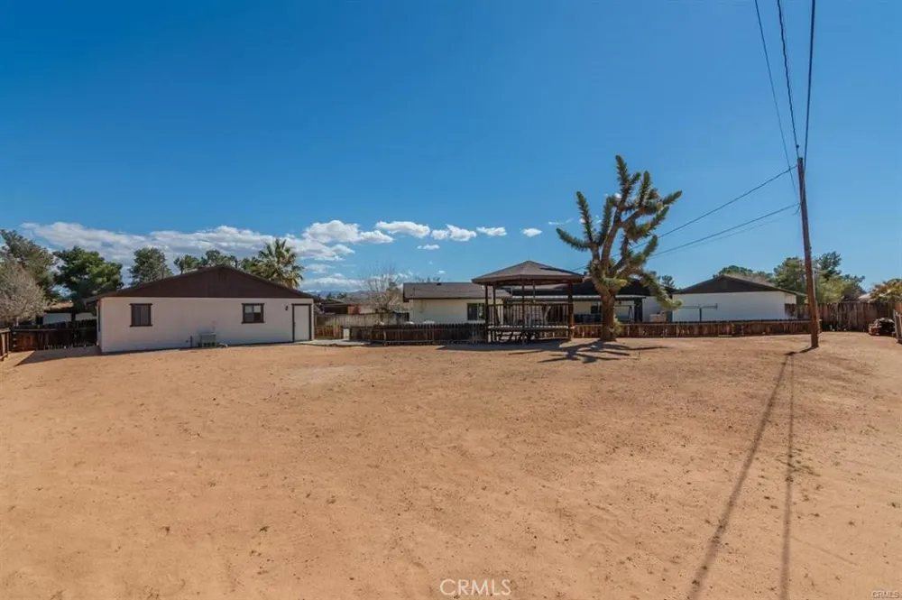 13460 Anoka Road Apple Valley, CA 92308