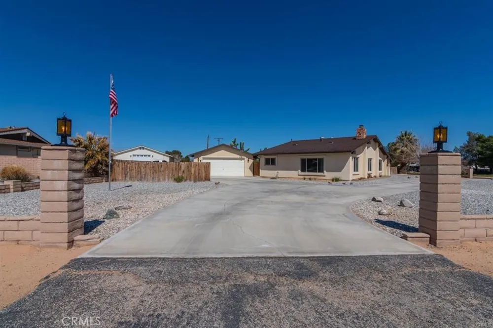 13460 Anoka Road Apple Valley, CA 92308