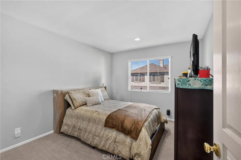 17634 Mulberry Carson, CA 90746