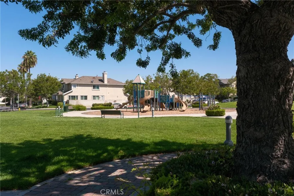 17634 Mulberry Carson, CA 90746