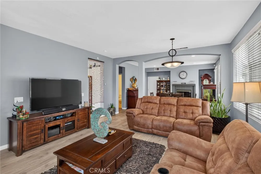 17634 Mulberry Carson, CA 90746