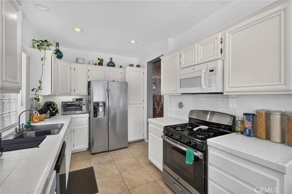 17634 Mulberry Carson, CA 90746