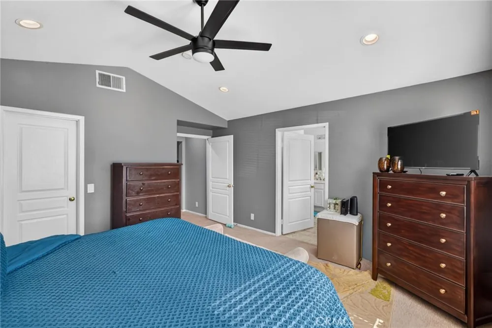 17634 Mulberry Carson, CA 90746