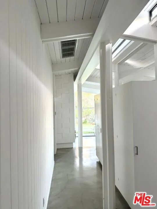 810 Bramble Way Los Angeles, CA 90049