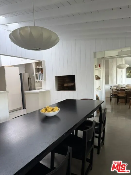 810 Bramble Way Los Angeles, CA 90049