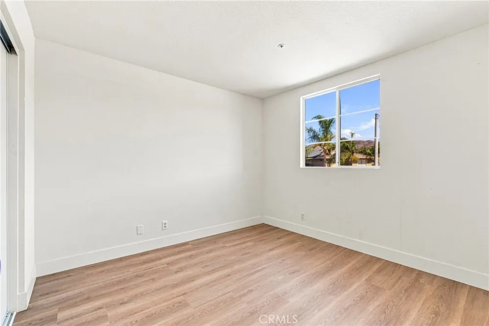12006 Overland Court Fontana, CA 92337