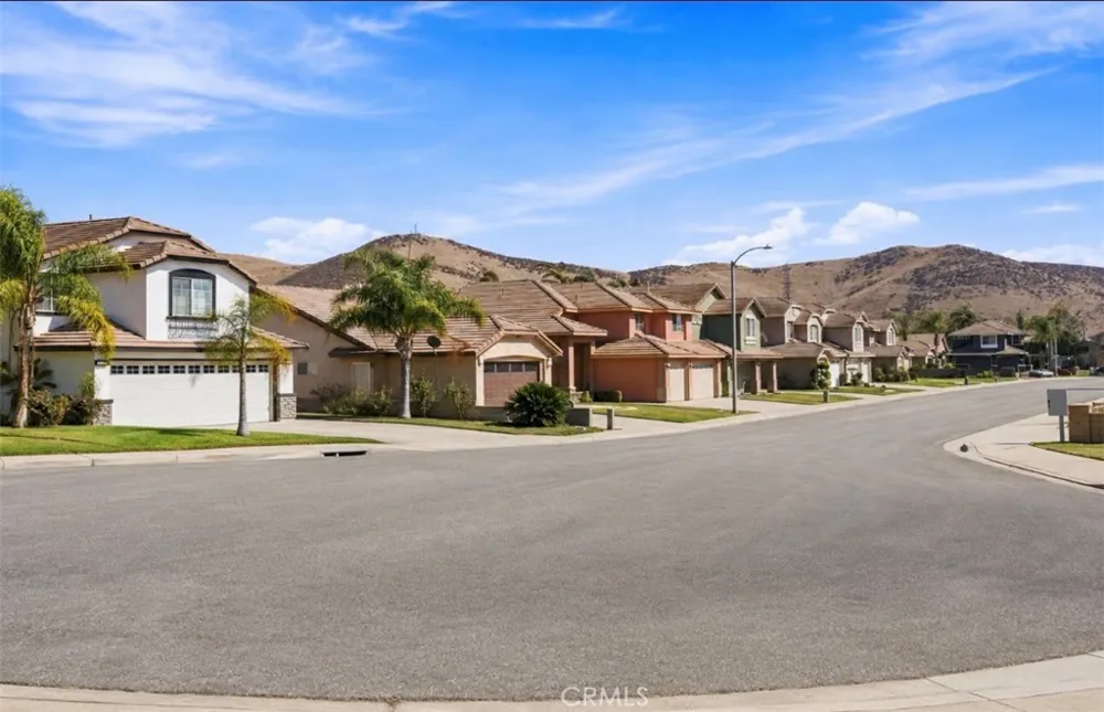12006 Overland Court Fontana, CA 92337