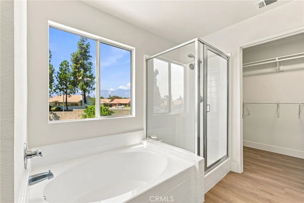 12006 Overland Court Fontana, CA 92337