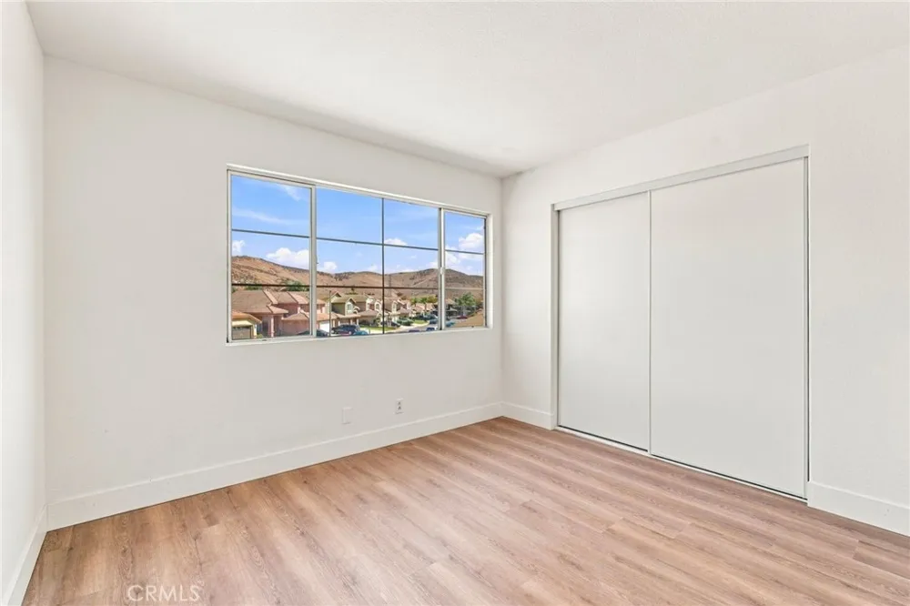 12006 Overland Court Fontana, CA 92337