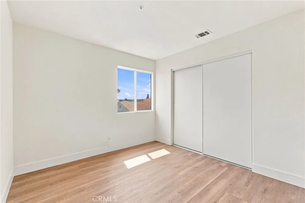 12006 Overland Court Fontana, CA 92337