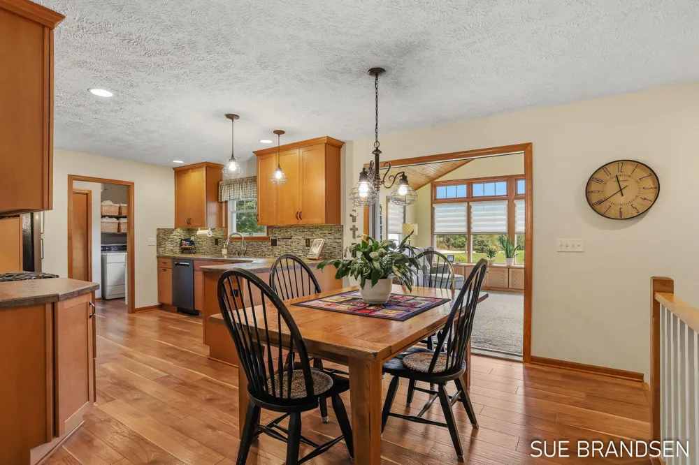 3633 Holiday Drive Hamilton, MI 49419