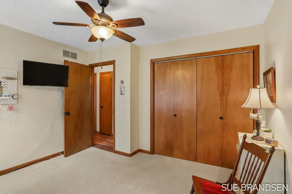 3633 Holiday Drive Hamilton, MI 49419