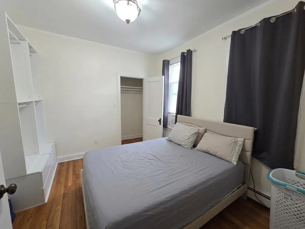 505 HOBOKEN RD Carlstadt, NJ 07072