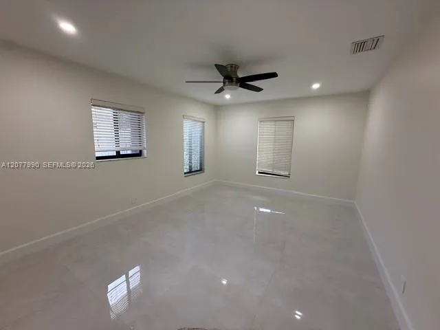 1721 NE 48th Ct Fort Lauderdale, FL 33334