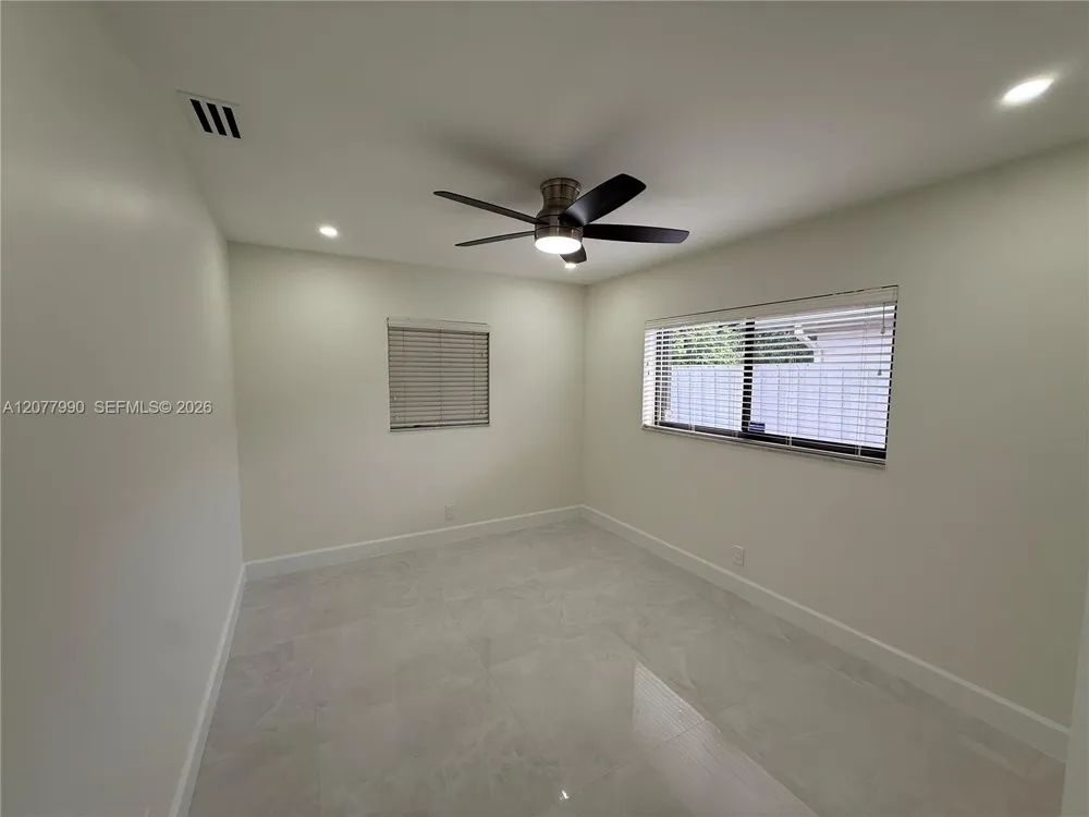 1721 NE 48th Ct Fort Lauderdale, FL 33334