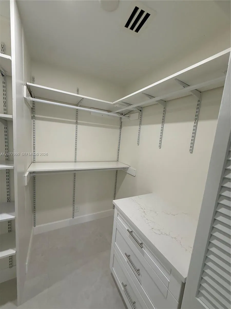1721 NE 48th Ct Fort Lauderdale, FL 33334