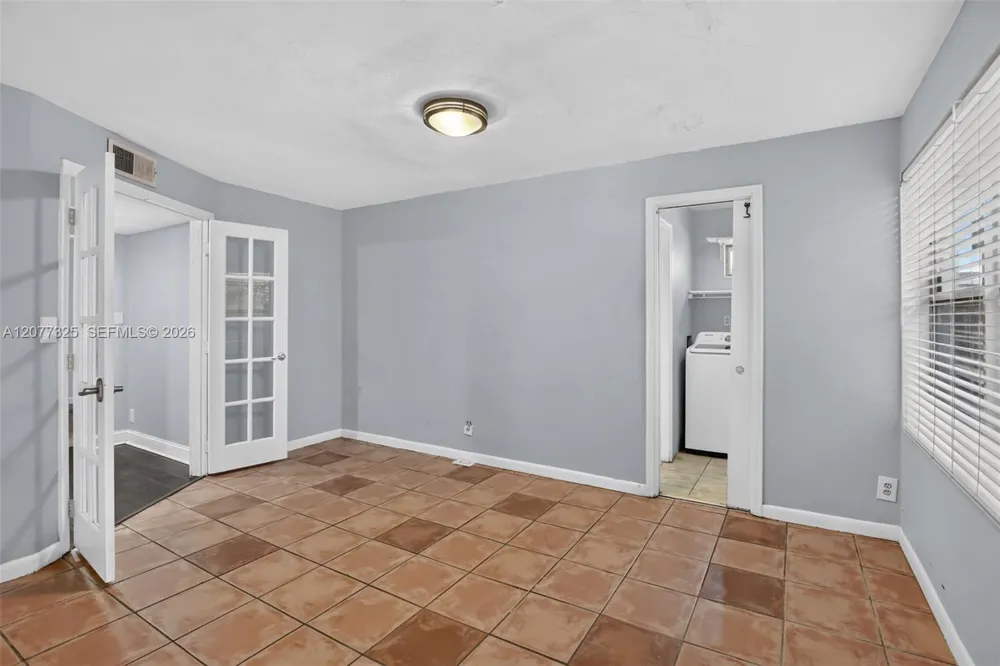 1527 Jackson St Hollywood, FL 33020