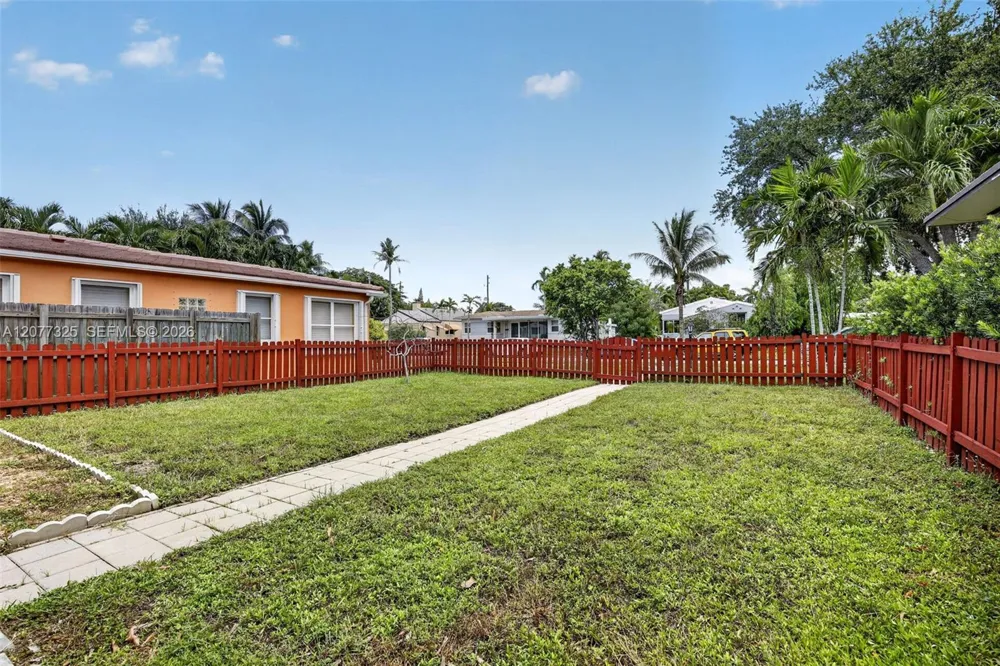 1527 Jackson St Hollywood, FL 33020