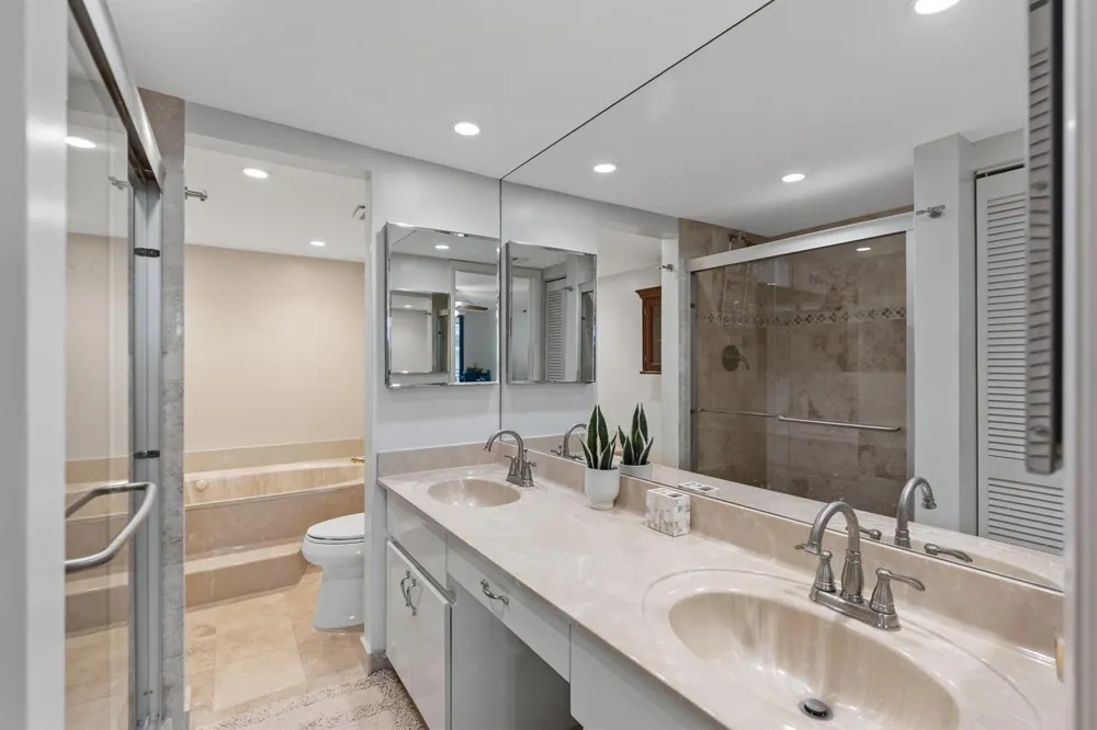 1167 HILLSBORO MILE #509 Hillsboro Beach, FL 33062