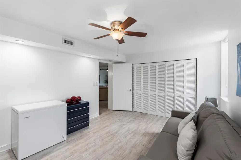 1167 HILLSBORO MILE #509 Hillsboro Beach, FL 33062