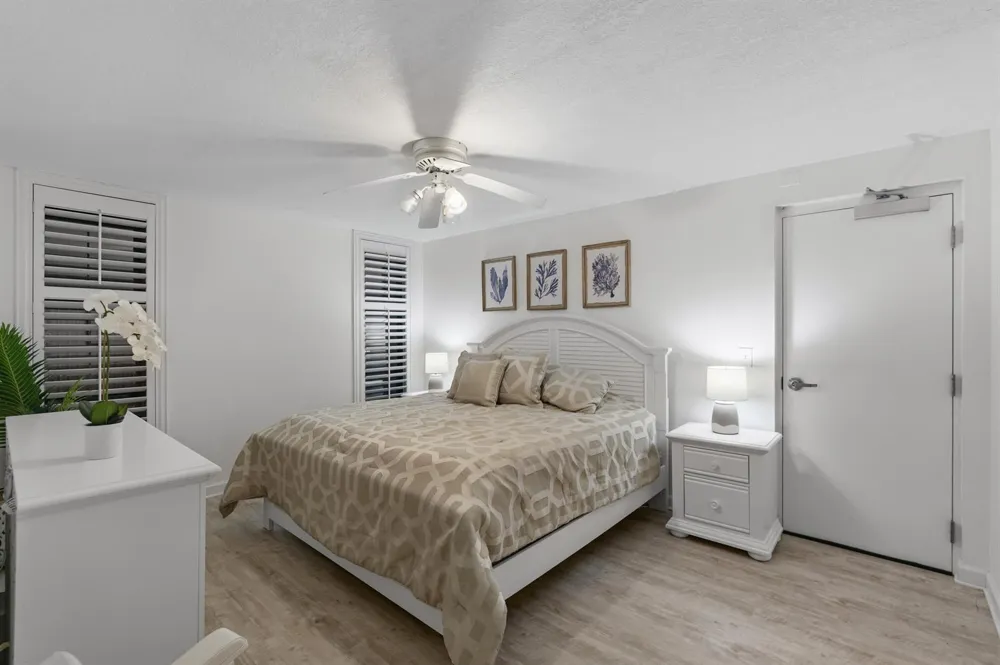 1167 HILLSBORO MILE #509 Hillsboro Beach, FL 33062