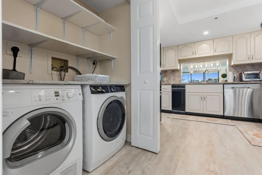 1167 HILLSBORO MILE #509 Hillsboro Beach, FL 33062