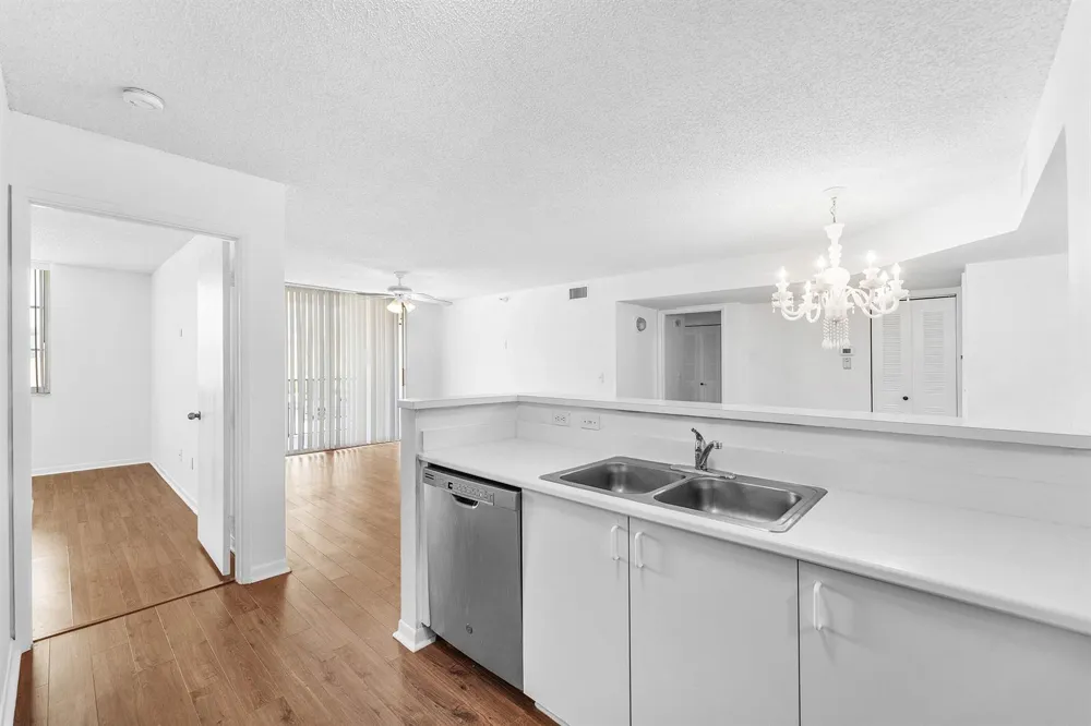 167 Yacht Club Way #205 Hypoluxo, FL 33462