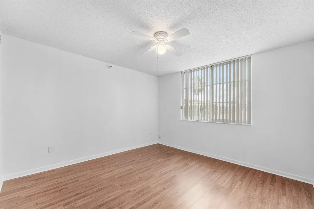 167 Yacht Club Way #205 Hypoluxo, FL 33462