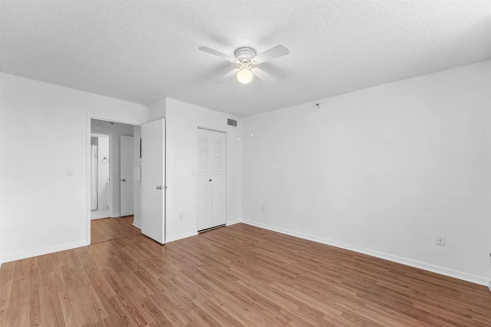 167 Yacht Club Way #205 Hypoluxo, FL 33462