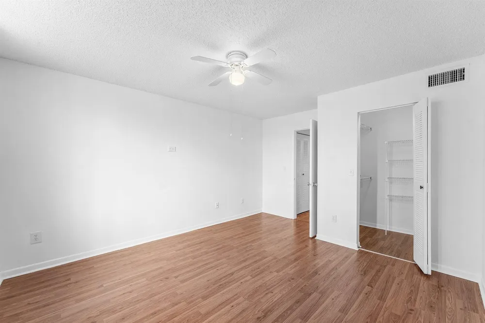 167 Yacht Club Way #205 Hypoluxo, FL 33462