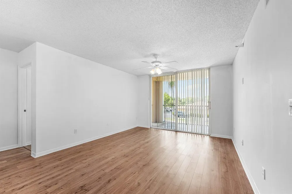 167 Yacht Club Way #205 Hypoluxo, FL 33462