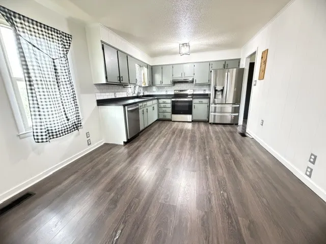 119 Mason Dr Fayetteville, TN 37334