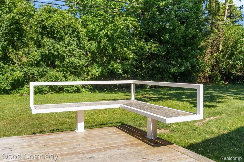 3026 Linwood Court Royal Oak City, MI 48073