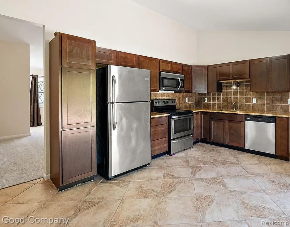 3026 Linwood Court Royal Oak City, MI 48073
