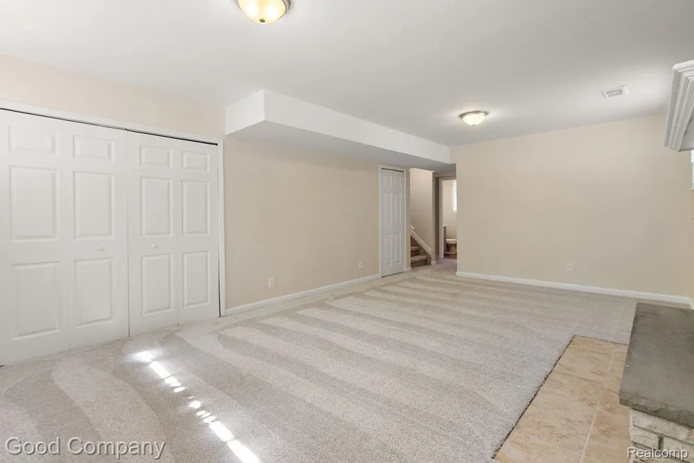 3026 Linwood Court Royal Oak City, MI 48073