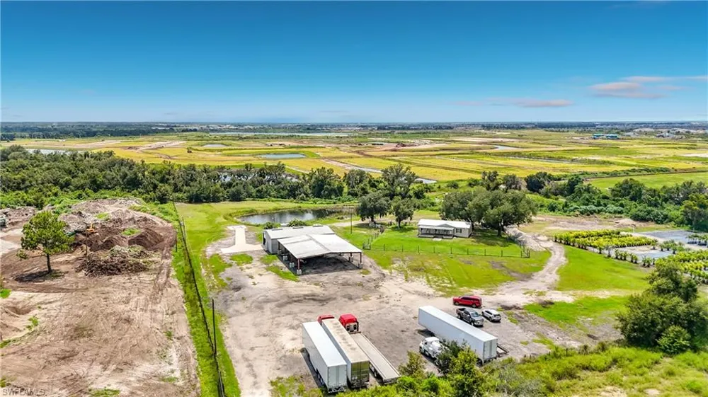 19910 E STATE ROAD 64 Bradenton Beach, FL 34212