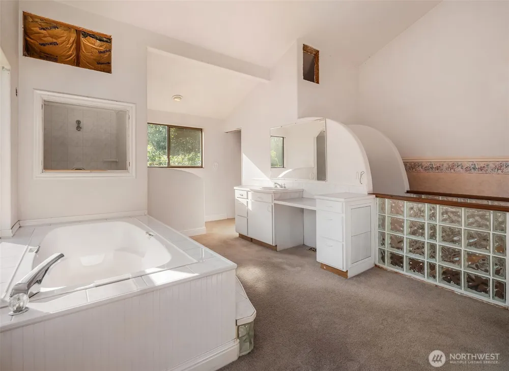 9023 Michael Lane NW Gig Harbor, WA 98332