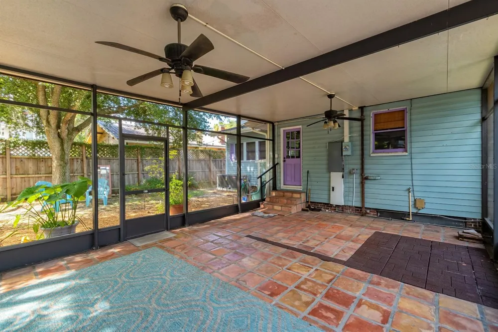 1919 S PALMETTO AVENUE Sanford, FL 32771