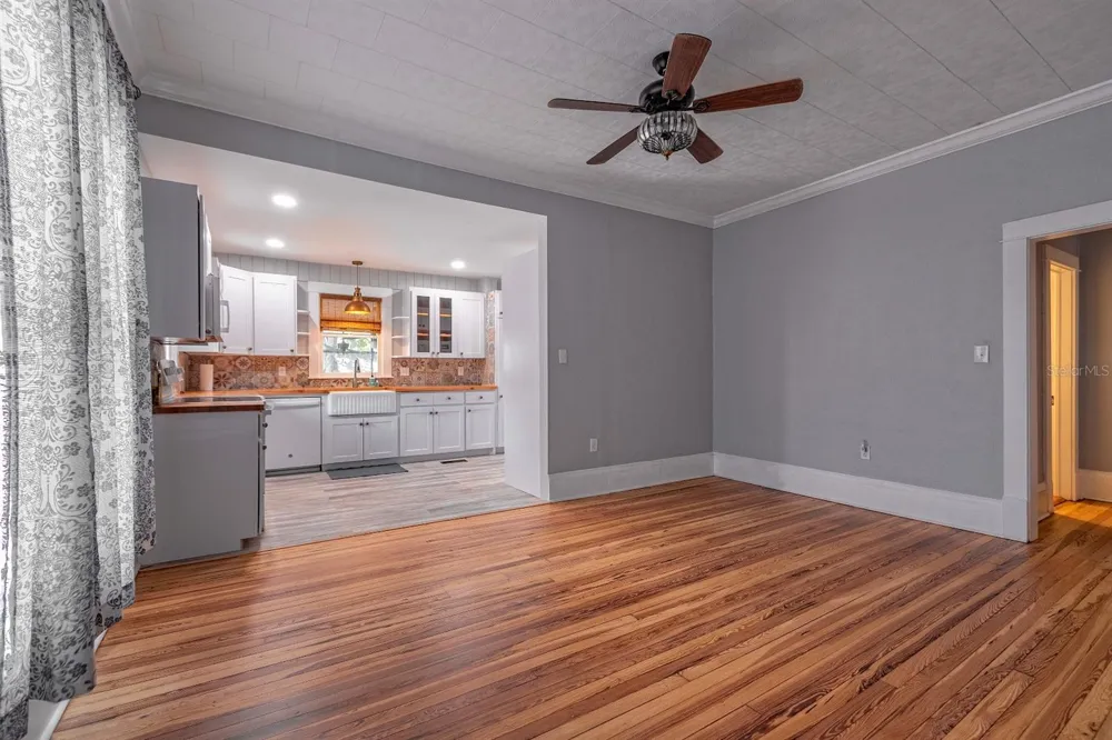 1919 S PALMETTO AVENUE Sanford, FL 32771