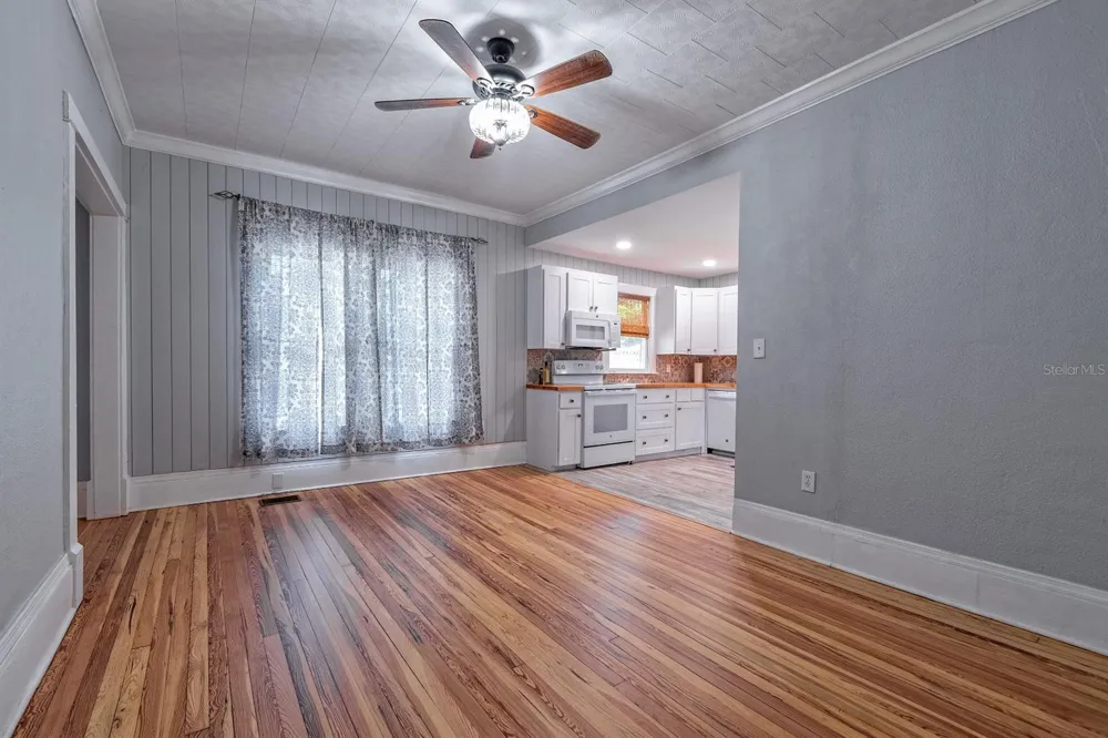 1919 S PALMETTO AVENUE Sanford, FL 32771