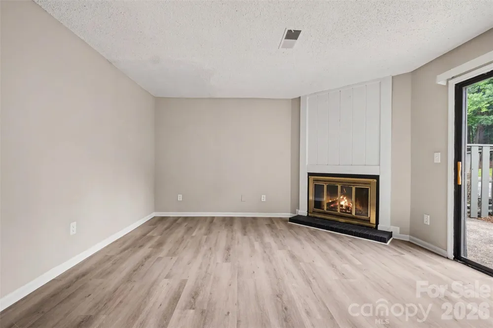 6144 Bent Tree Court Charlotte, NC 28212