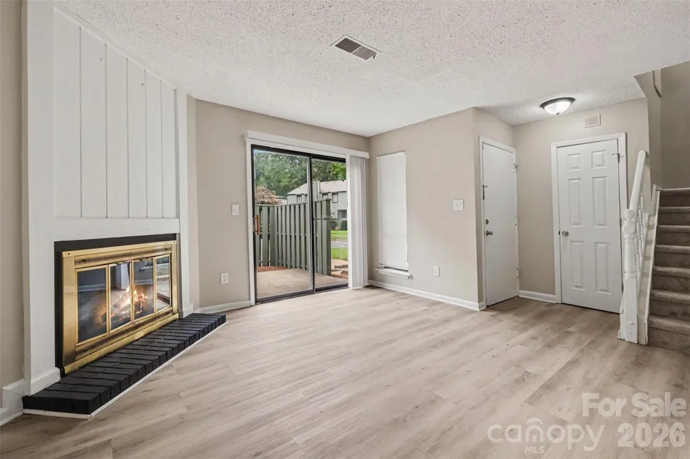 6144 Bent Tree Court Charlotte, NC 28212