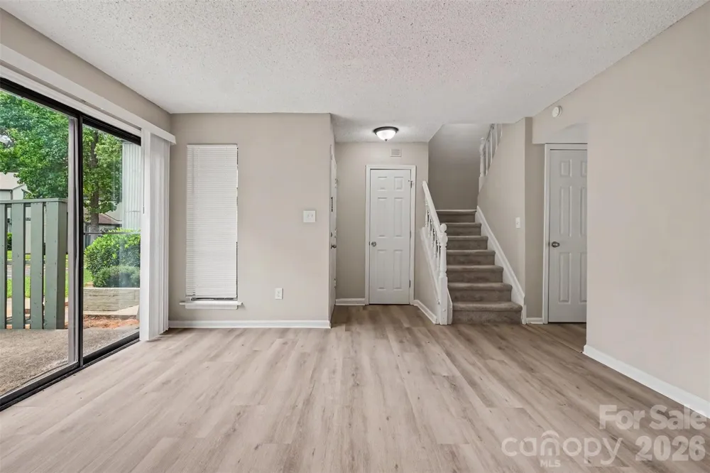 6144 Bent Tree Court Charlotte, NC 28212