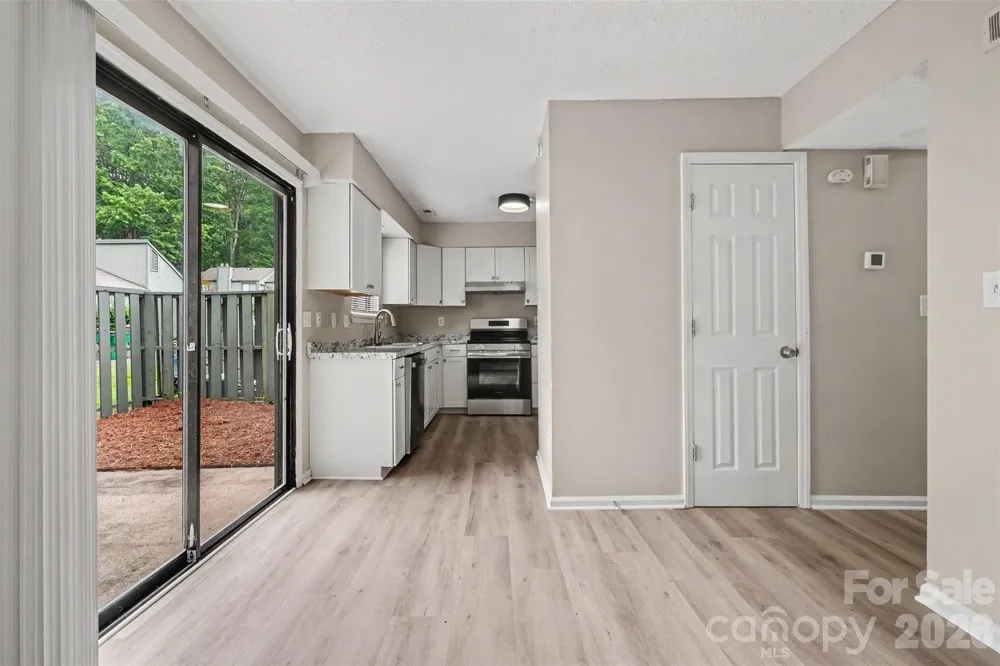 6144 Bent Tree Court Charlotte, NC 28212
