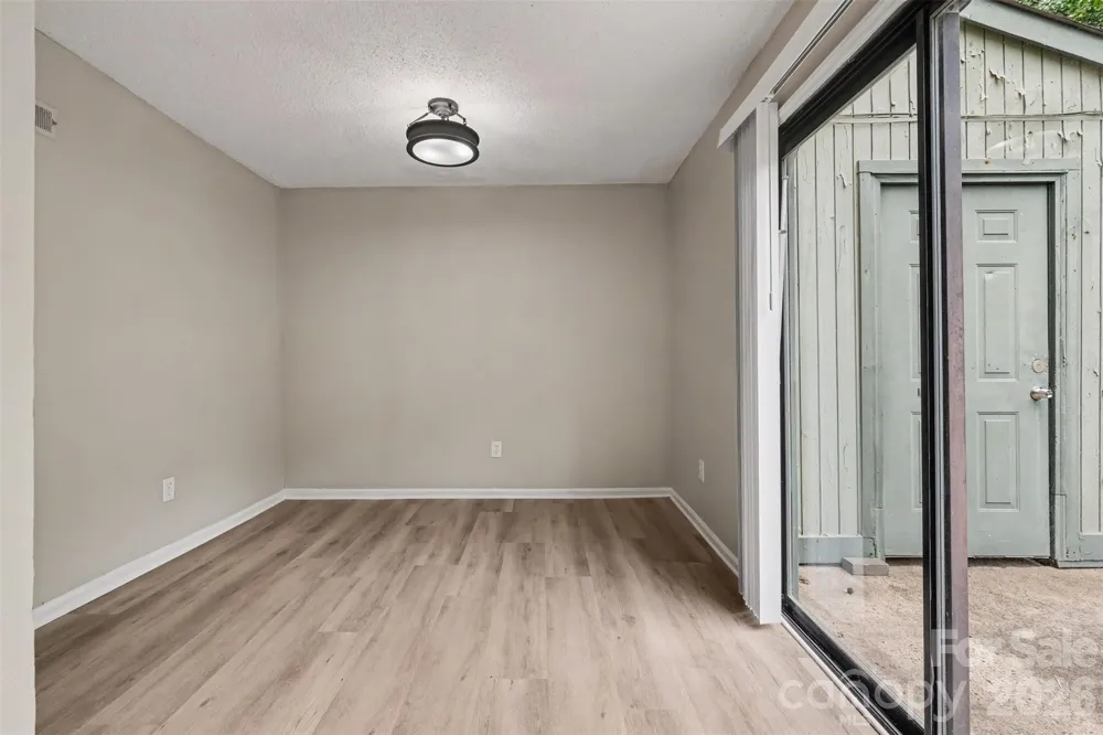 6144 Bent Tree Court Charlotte, NC 28212