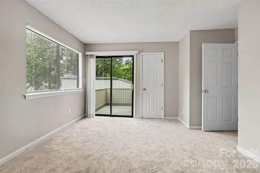 6144 Bent Tree Court Charlotte, NC 28212