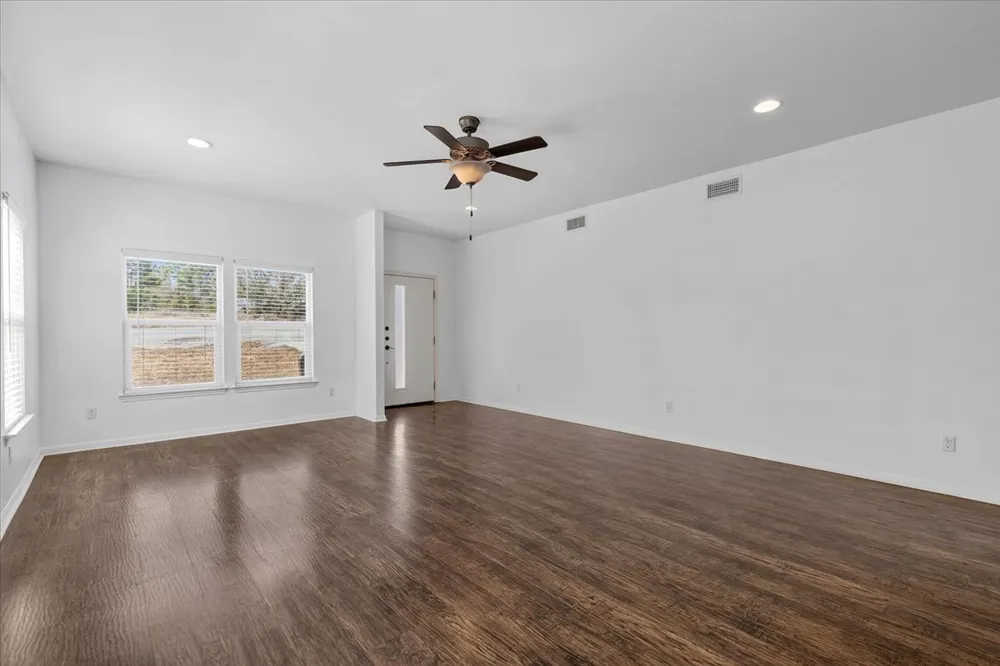 120 Waialua Court Bastrop, TX 78602