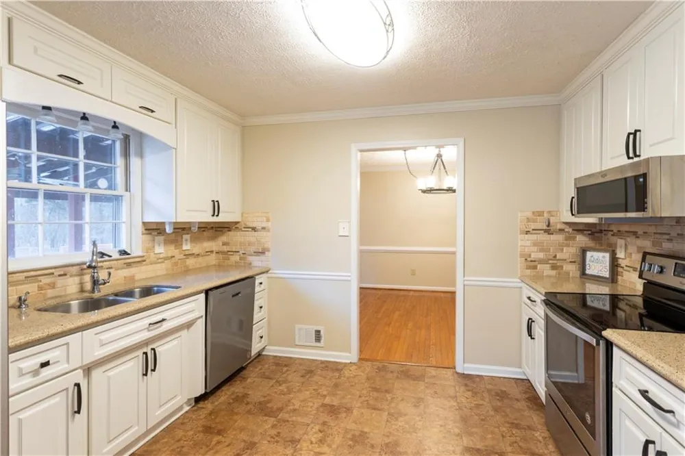 184 Wildflower Drive Social Circle, GA 30025