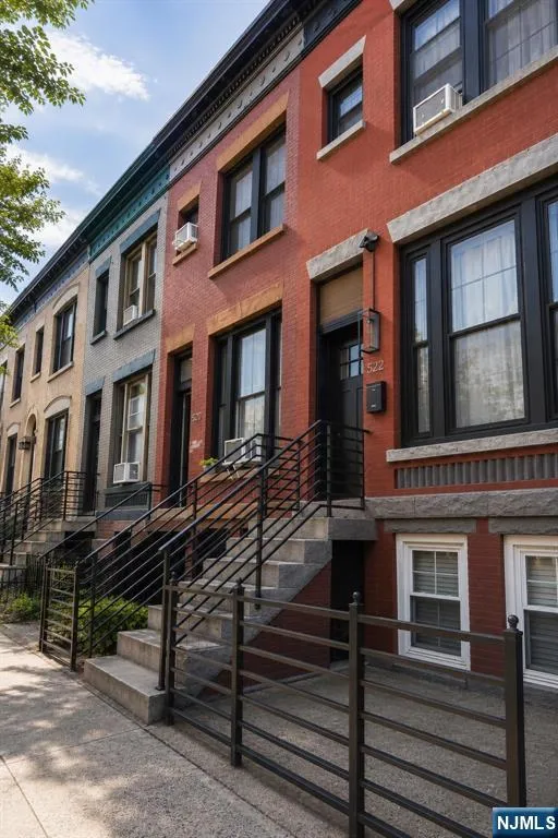 522 Martin Luther King Drive Jersey City, NJ 07304